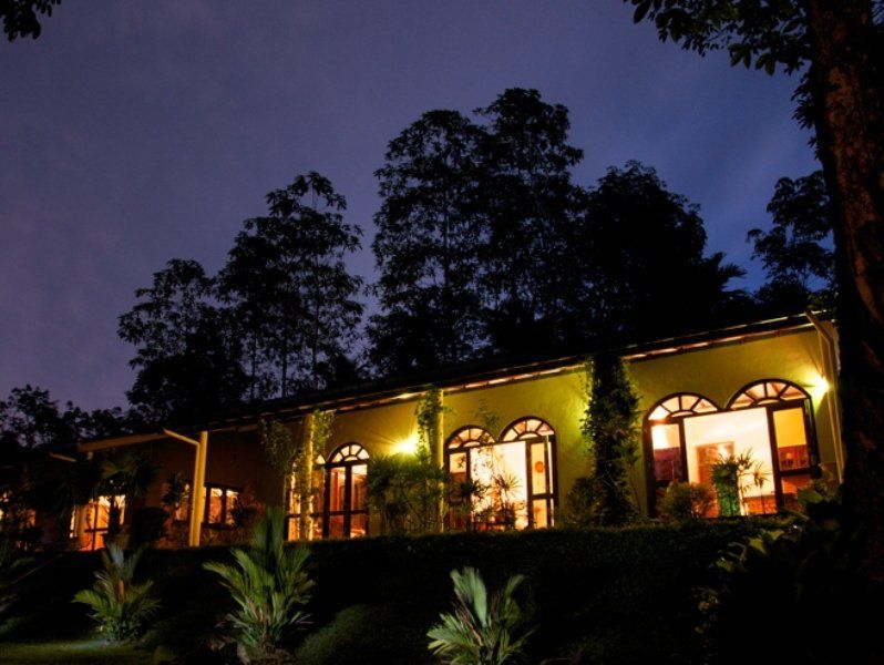 The Reef Beach Hotel Negombo Exterior photo
